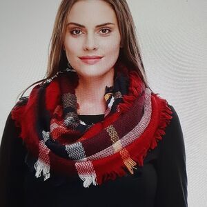 NEW Infinity Scarf Navy/Burgundy Plaid Winter Women's‎